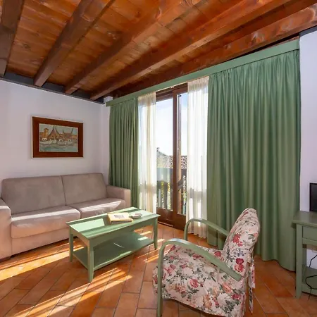 Apartman Mimosa In Hilly Area- Dog Friendly - Happy