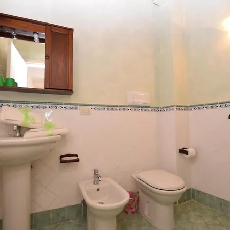 Mimosa In Hilly Area- Dog Friendly - Happy *
